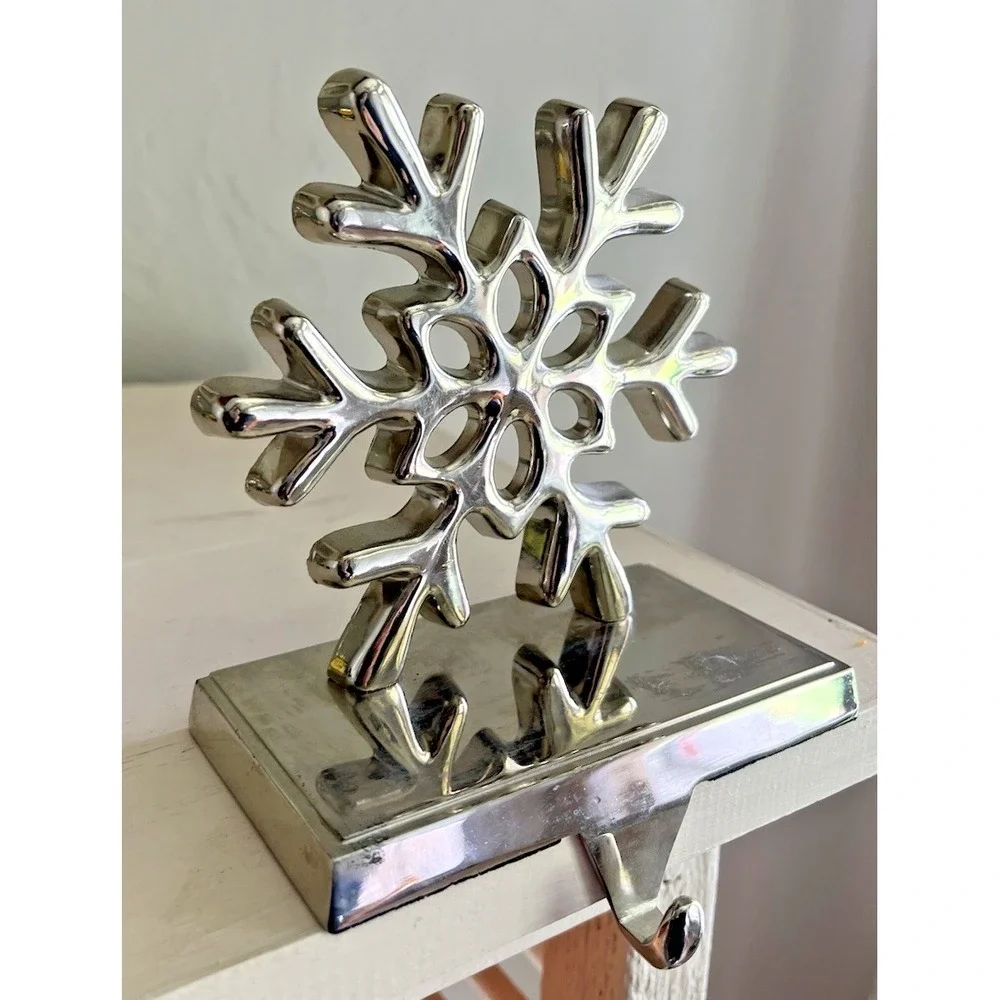 Snowflake Christmas Stocking Hanger Hook Holder Mantle Fireplace Silver Metal